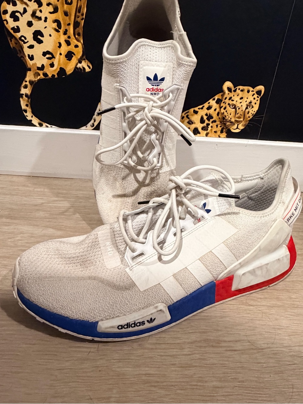 adidas NMD R1 V2 white lush White Low-Top Sneakers with Blue & Red Accents size - Picture 11 of 13